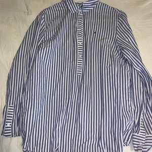 Tommy Hilfiger quarter button up